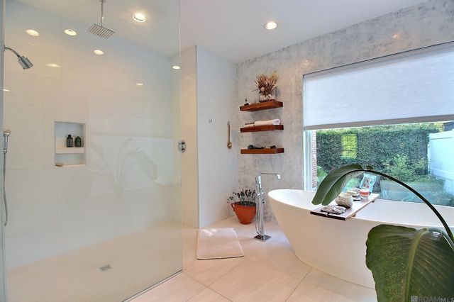 1342 Applewood Rd, Baton Rouge, LA 70808