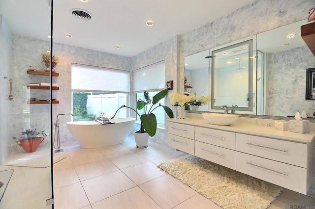 1342 Applewood Rd, Baton Rouge, LA 70808