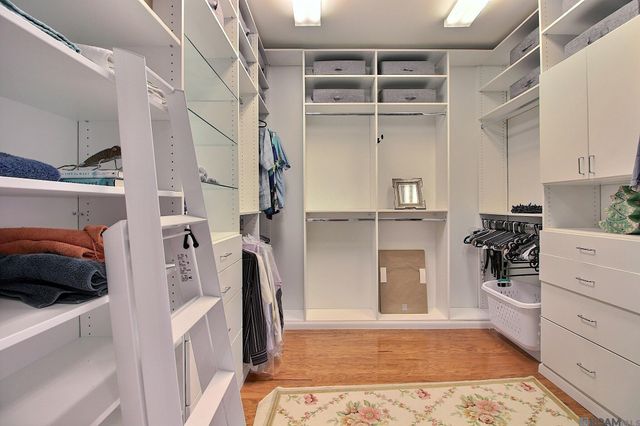 1342 Applewood Rd, Baton Rouge, LA 70808