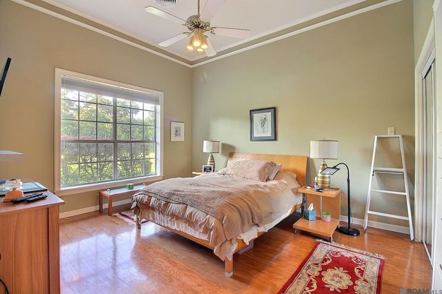 1342 Applewood Rd, Baton Rouge, LA 70808