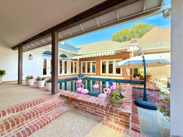 1342 Applewood Rd, Baton Rouge, LA 70808