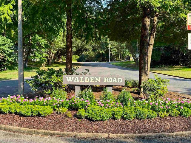 1342 Applewood Rd, Baton Rouge, LA 70808