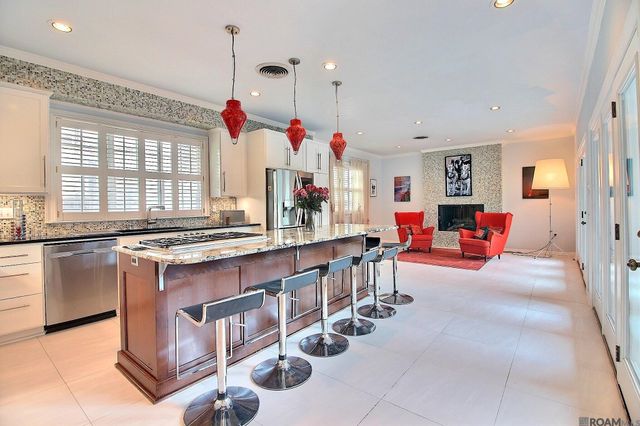 1342 Applewood Rd, Baton Rouge, LA 70808