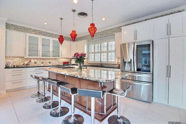 1342 Applewood Rd, Baton Rouge, LA 70808