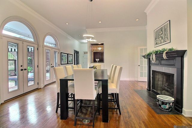 1342 Applewood Rd, Baton Rouge, LA 70808