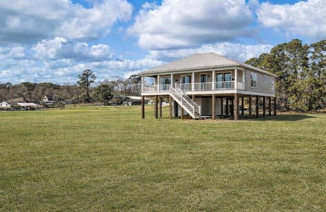 52 Cypress Bend, Huntsville, TX 77340