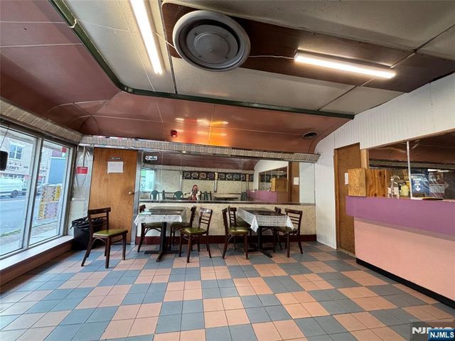 591 Bloomfield Avenue, Bloomfield, NJ 07003