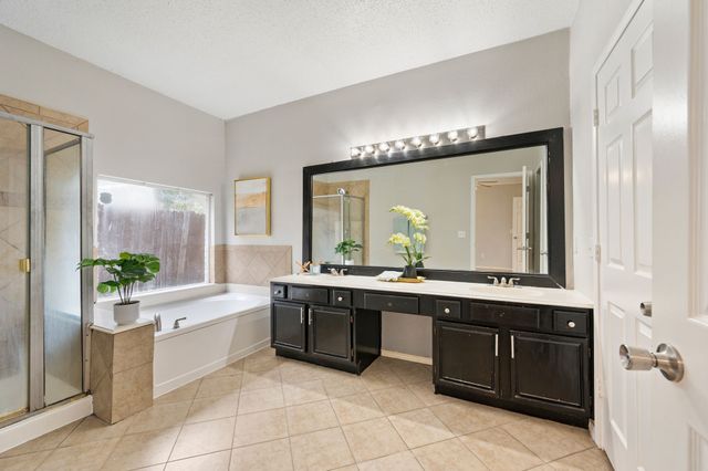 4504 Fargo Drive, Grand Prairie, TX 75052