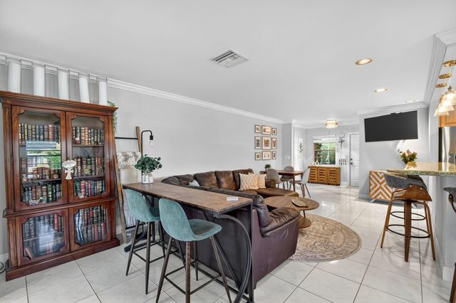 6700 Overland Drive, Delray Beach, FL 33484