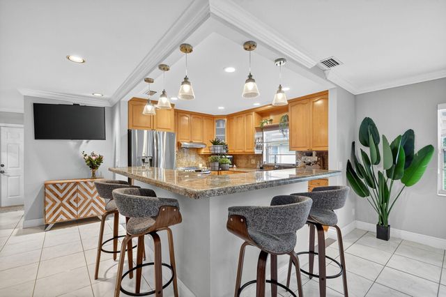 6700 Overland Drive, Delray Beach, FL 33484