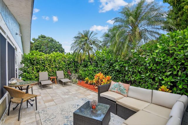 6700 Overland Drive, Delray Beach, FL 33484