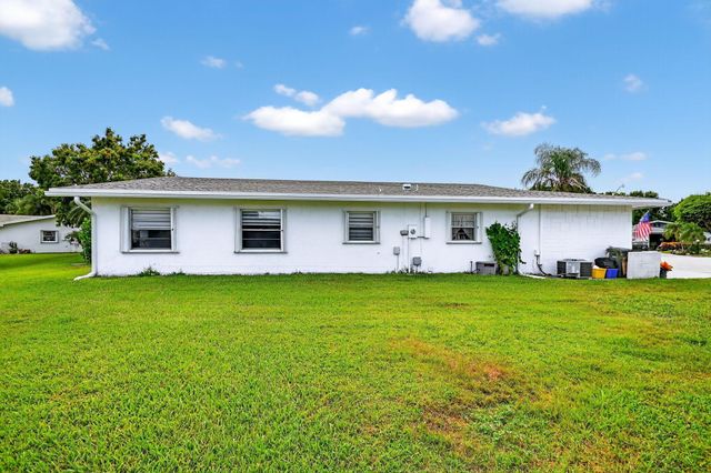 6700 Overland Drive, Delray Beach, FL 33484