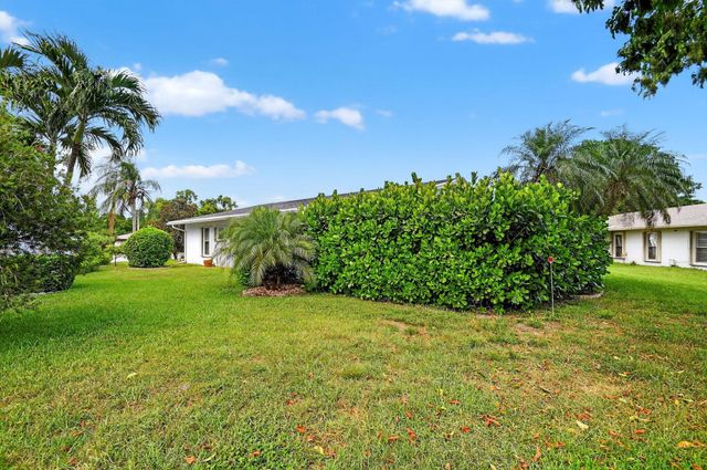 6700 Overland Drive, Delray Beach, FL 33484