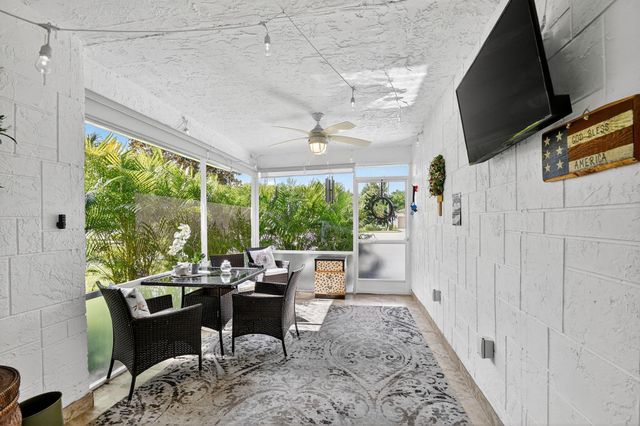 6700 Overland Drive, Delray Beach, FL 33484
