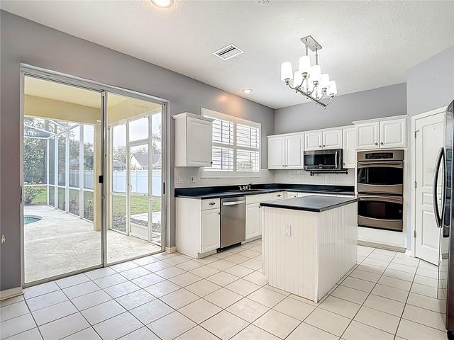 8708 BAY LAUREL COURT, Tampa, FL 33647