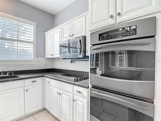 8708 BAY LAUREL COURT, Tampa, FL 33647