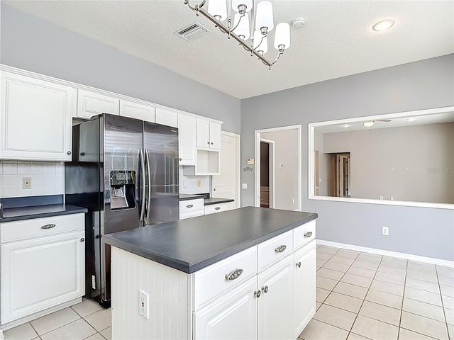 8708 BAY LAUREL COURT, Tampa, FL 33647