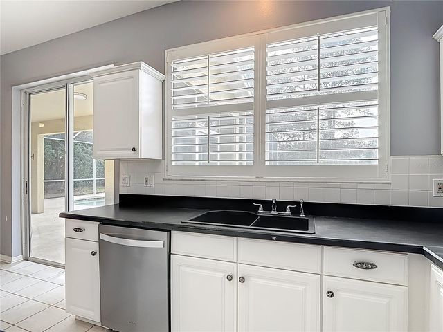 8708 BAY LAUREL COURT, Tampa, FL 33647