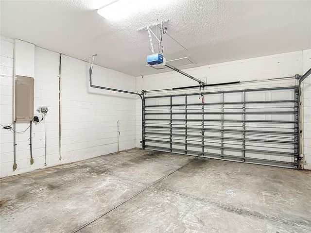 8708 BAY LAUREL COURT, Tampa, FL 33647