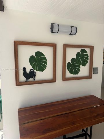 2541 W 10th Ave, Hialeah, FL 33010