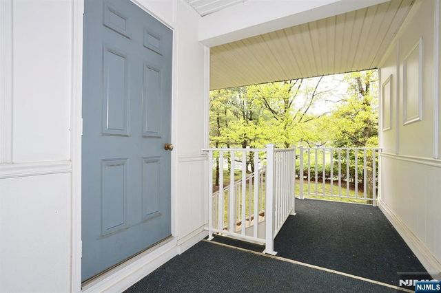1093 Ash Drive, Mahwah, NJ 07430