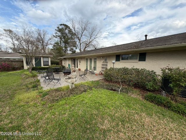 213 Forrest Drive, Natchez, MS 39120