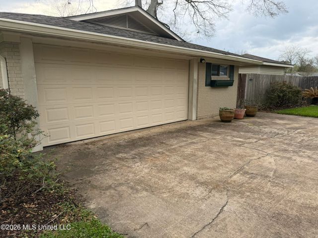 213 Forrest Drive, Natchez, MS 39120