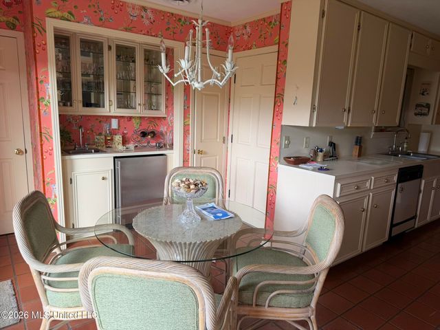 213 Forrest Drive, Natchez, MS 39120