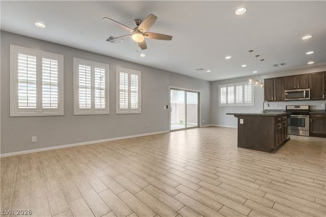 6844 Pivot Point Street, Las Vegas, NV 89148