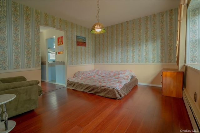 30 Segatogue Lane, South Setauket, NY 11720