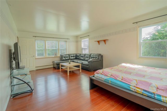 30 Segatogue Lane, South Setauket, NY 11720