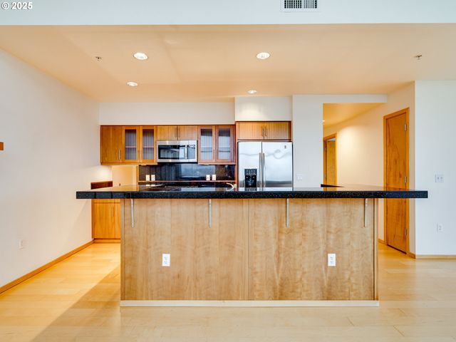 700 WASHINGTON St 1020, Vancouver, WA 98660