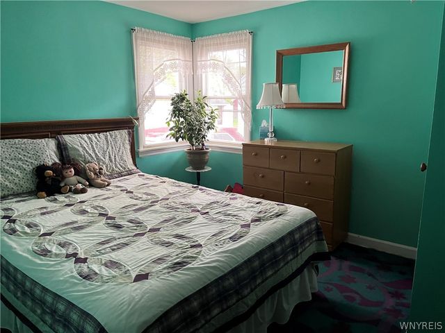221 Commodore Terrace, Cheektowaga, NY 14225