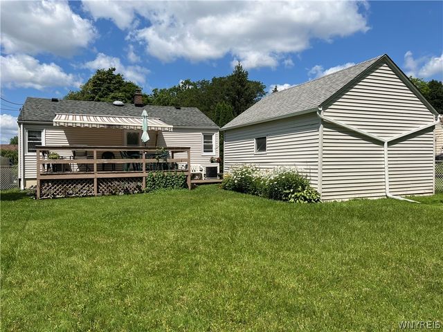 221 Commodore Terrace, Cheektowaga, NY 14225