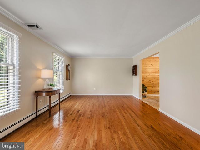 31 GLEN MANOR LN, Glenmoore, PA 19343