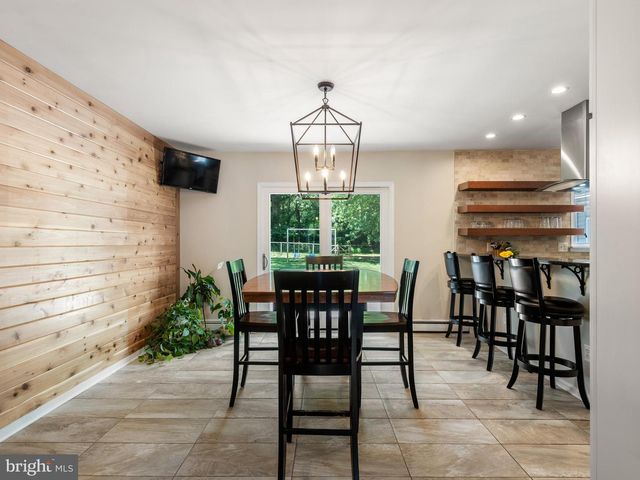 31 GLEN MANOR LN, Glenmoore, PA 19343
