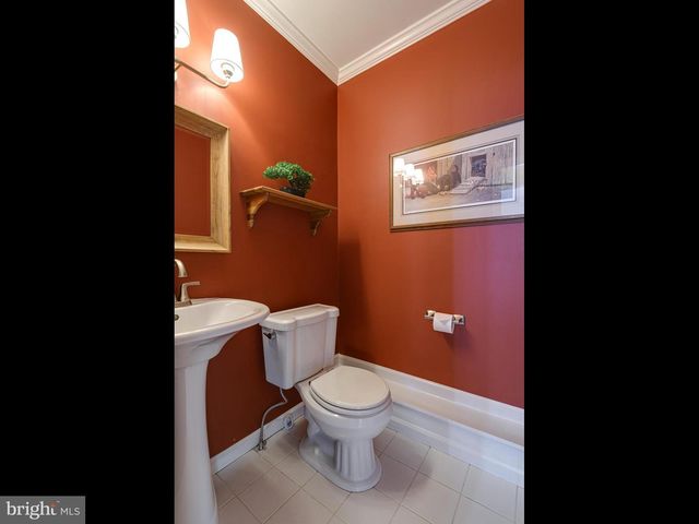31 GLEN MANOR LN, Glenmoore, PA 19343