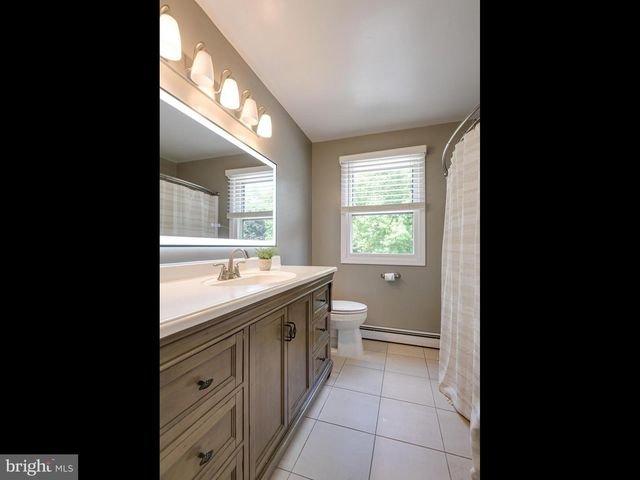 31 GLEN MANOR LN, Glenmoore, PA 19343