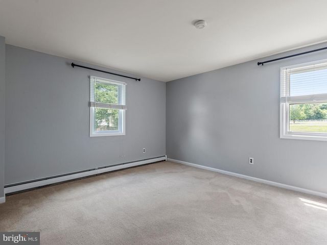 31 GLEN MANOR LN, Glenmoore, PA 19343