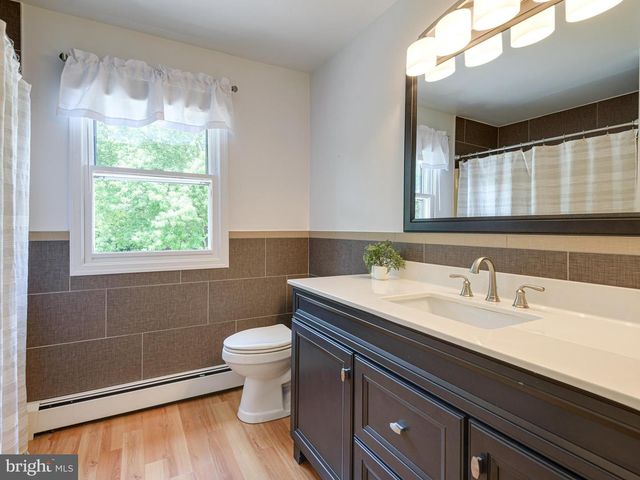 31 GLEN MANOR LN, Glenmoore, PA 19343