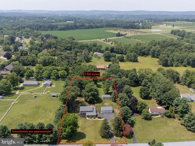 31 GLEN MANOR LN, Glenmoore, PA 19343