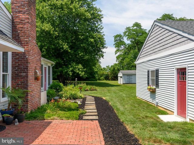 31 GLEN MANOR LN, Glenmoore, PA 19343