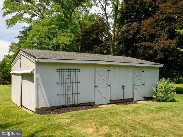 31 GLEN MANOR LN, Glenmoore, PA 19343