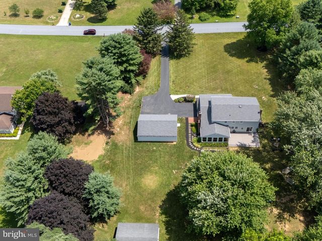 31 GLEN MANOR LN, Glenmoore, PA 19343