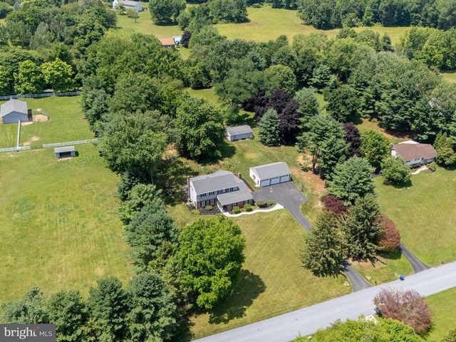 31 GLEN MANOR LN, Glenmoore, PA 19343