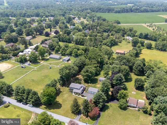 31 GLEN MANOR LN, Glenmoore, PA 19343