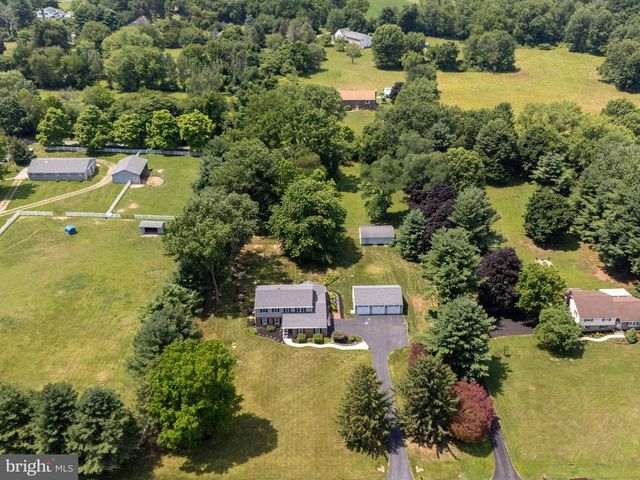 31 GLEN MANOR LN, Glenmoore, PA 19343