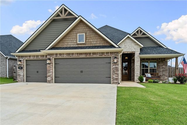 1400 Dresden Drive, Centerton, AR 72719