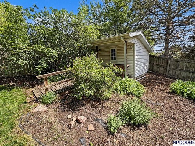 3600 Hartley Circle, Lincoln, NE 68521