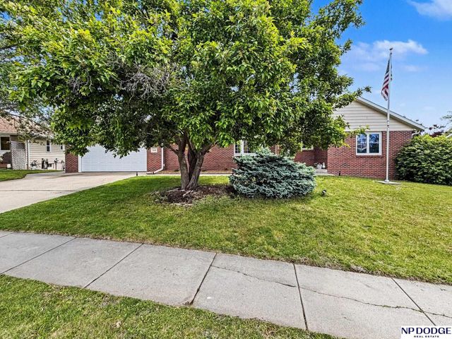 3600 Hartley Circle, Lincoln, NE 68521